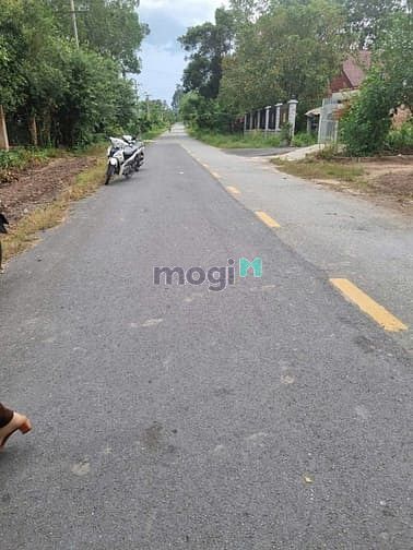 Hình ảnh Bán 1359m2 đất thổ cư, Hai MT đường Cây Gõ. Giá 9 tỷ