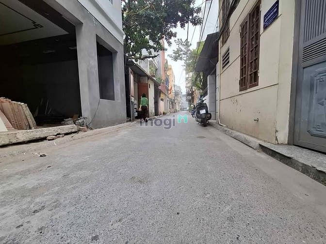 Hình ảnh Bán đất ngọc thuỵ 46m x 4,2, lô góc oto 7c trong đất, vuông vắn không
