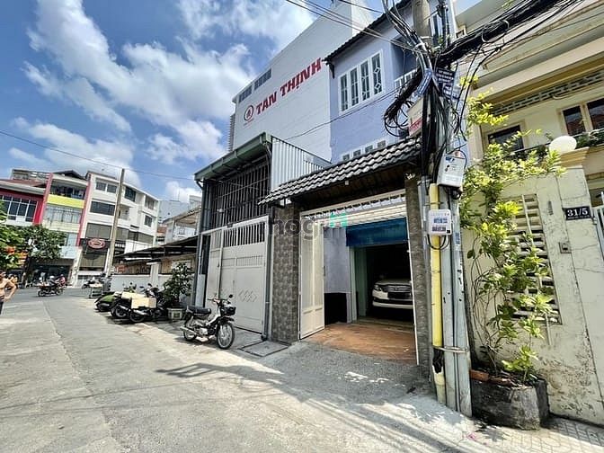 Hình ảnh Cho thuê nhà nguyên căn hẻm xe hơi Hoàng Việt