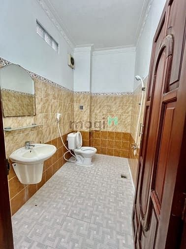 Hình ảnh Cho thuê nhà nguyên căn hẻm xe hơi Hoàng Việt