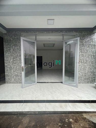Hình ảnh Chủ cần bán gấp căn nhà 1 lầu nằm hẻm Lê Văn Việt thuộc TNP B 5,5 tỷ
