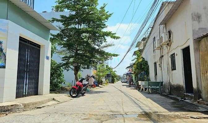 Hình ảnh Bán Lô Đất 57m2 Mặt Tiền Hẻm 4 Đường 100A Cầu Xây, P. Tân Phú