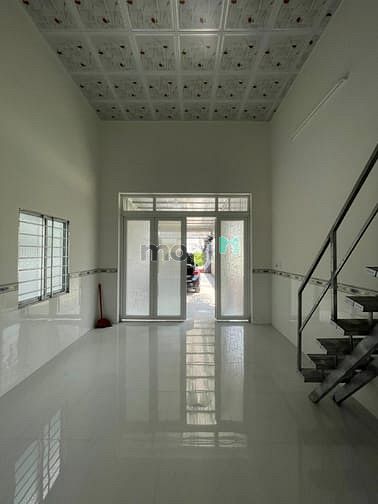 Hình ảnh Cho thuê nhà cấp 4 có gác lửng, diện tích 5x25m