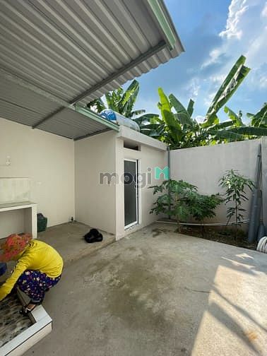 Hình ảnh Cho thuê nhà cấp 4 có gác lửng, diện tích 5x25m