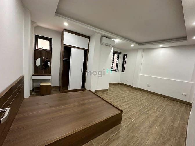 Hình ảnh Cầu Giấy CHDV, 42m2, 6 tầng, thang máy, ôtô 20m 10tỷ5
