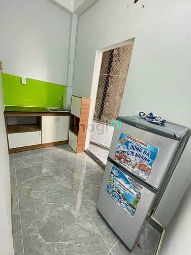 Hình ảnh Căn Hộ 2Pn 1WC 1 Phòng Khách Tách Bếp Ban Công