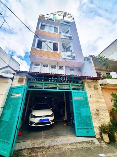Hình ảnh CHDV dạng studio full nội thất cửa sổ trời view landmark81