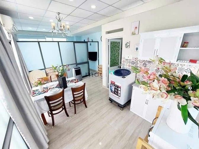 Hình ảnh Căn Hộ 1 Phòng Ngủ 40m2 Có Thang Máy Gần Ngay Phan Xích Long