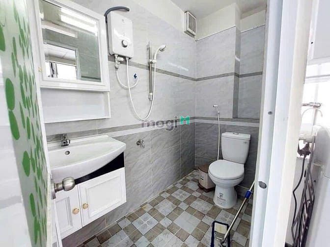 Hình ảnh Căn Hộ 1 Phòng Ngủ 40m2 Có Thang Máy Gần Ngay Phan Xích Long