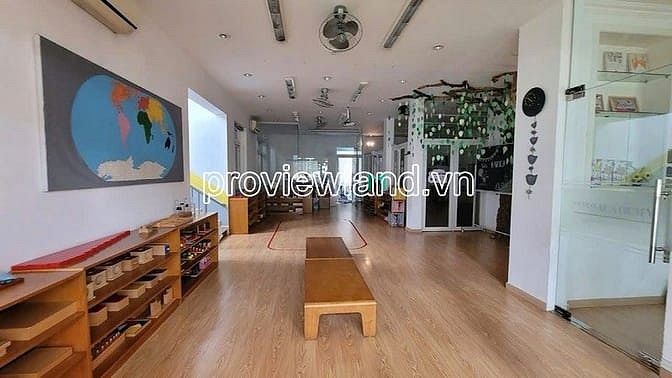 Hình ảnh Cho thuê nhà Quận 3, Đường Cách Mạng Tháng 8, 17x24.5m đất