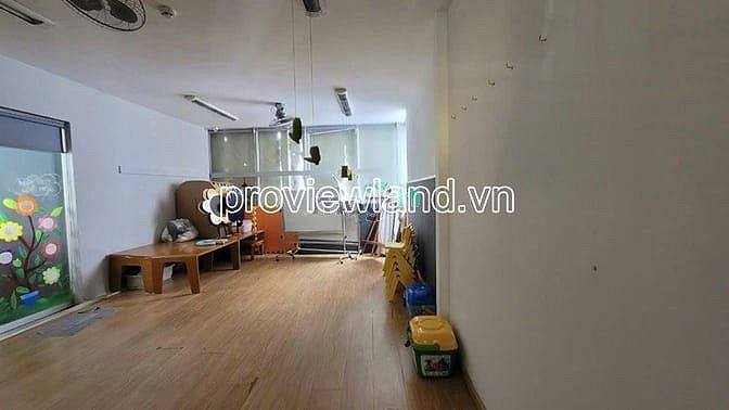 Hình ảnh Cho thuê nhà Quận 3, Đường Cách Mạng Tháng 8, 17x24.5m đất