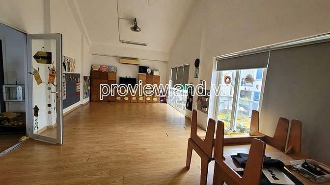 Hình ảnh Cho thuê nhà Quận 3, Đường Cách Mạng Tháng 8, 17x24.5m đất