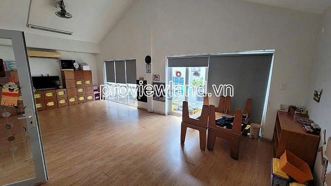 Hình ảnh Cho thuê nhà Quận 3, Đường Cách Mạng Tháng 8, 17x24.5m đất