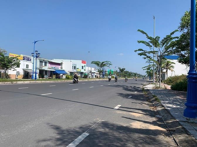 Hình ảnh Đất rộng tiềm năng mặt tiền lộ 40m xéo siêu thị Aeon Mall Cần Thơ