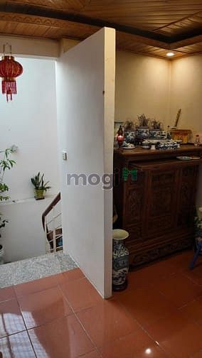 Hình ảnh Bán nhà cũ, khung cột chắc chắn phố Đội Cấn, giá 4.2tỷ, sổ 39 m2.