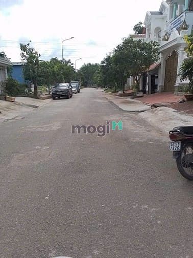 Hình ảnh Cần bán gấp khu đất 30.000m2 đất tại phường Phú Thuận, Quận 7