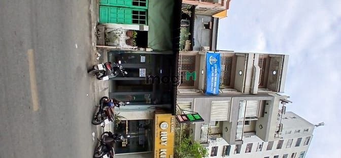 Hình ảnh MT Cao Đạt 172 P1 Q5 ; cấu trúc nhà 5 tầng chỉ 11 tỷ
