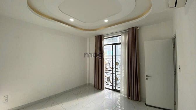 Hình ảnh Cho thuê nhà phố liền kề nội thất cơ bản  HXH an ninh dân trí