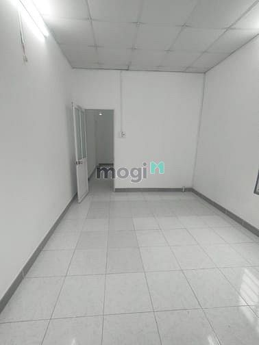 Hình ảnh Nhà Hóc Môn HXH 80m 2,8 tỷ SHR.