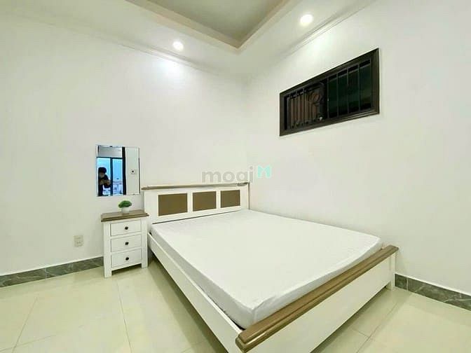Hình ảnh STUDIO ban công ( máy giặt riêng ) gần cầu Phú Mỹ , KCX Tân Thuận