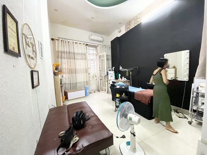 Hình ảnh Bán nhà trên Đường Phan Văn Trị, Phường 11, Bình Thạnh.