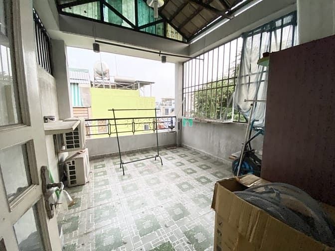 Hình ảnh Bán nhà trên Đường Phan Văn Trị, Phường 11, Bình Thạnh.