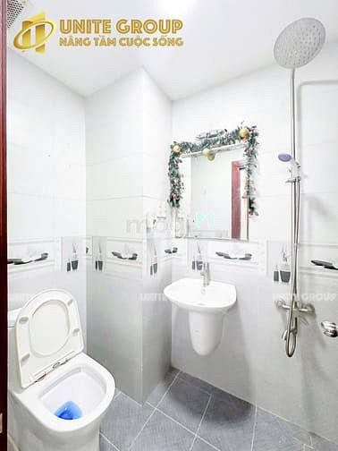 Hình ảnh STUDIO ban công ( máy giặt riêng ) gần cầu Phú Mỹ , KCX Tân Thuận