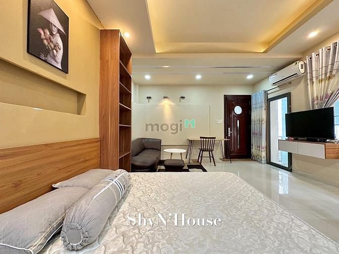 Hình ảnh CHDV siêu rộng 40m2, ban công, MG riêng, full NT cao cấp gần Vincom