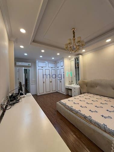 Hình ảnh RẺ 80tr! Cho thuê MT Đ. Lý Văn Phức, Q. 1 – 4x20m – 5 tầng thang máy