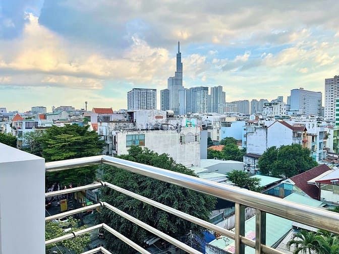 Hình ảnh Cho thuê CHDV Studio ban công ngay Ngã Tư Hàng Xanh