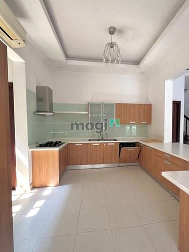 Hình ảnh Cho Thuê Biệt Thự Để Ở & Kinh Doanh - Thảo Điền, Q2 - 800m2 - 5500$