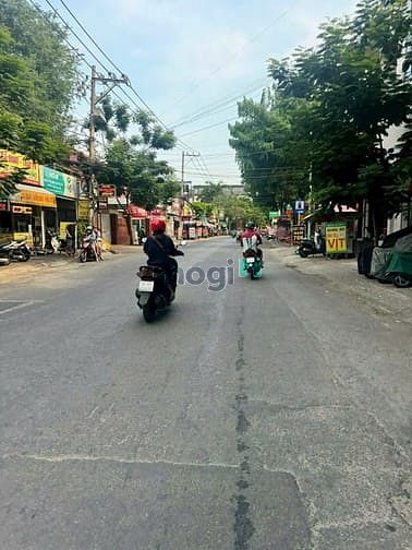 Hình ảnh Bán căn cấp 4  mặt tiền đường Lê Văn Thịnh Cát Lái Quận 2 ngay Chợ