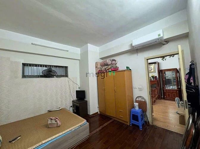 Hình ảnh Chung cư 10A Trần Nhật Duật, Tân Định, Q1: 69m2, 2PN, nội thất 10tr