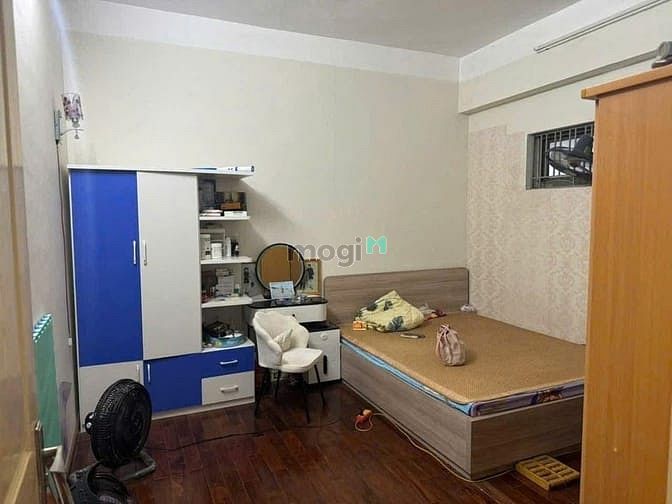 Hình ảnh Chung cư 10A Trần Nhật Duật, Tân Định, Q1: 69m2, 2PN, nội thất 10tr