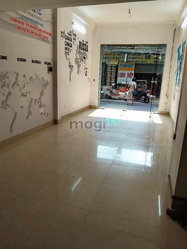 Hình ảnh Siêu phẩm Ngọc Thụy, Kinh doanh, ô tô thông.