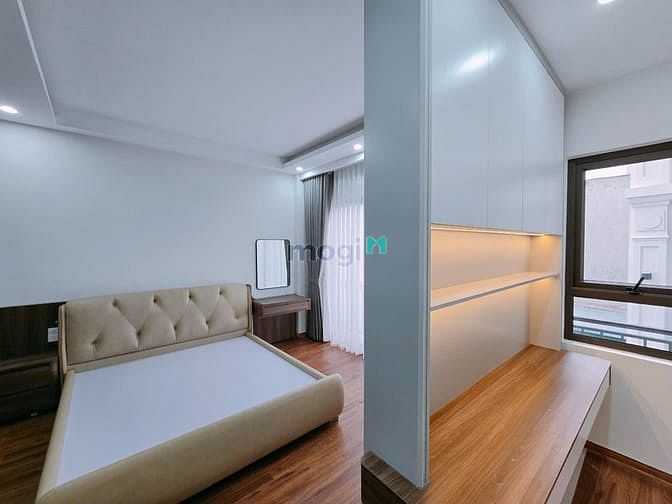 Hình ảnh Nhà Bồ Đề 41m, 6 tầng lô góc, 3 ngủ, Full nội Thất, Ô tô đỗ cửa