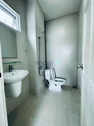 Hình ảnh Mb6623 nạp rút nhanh chóng full nội thất, cửa sổ trời, thang máy cho thuê gần ĐH Sư Phạm