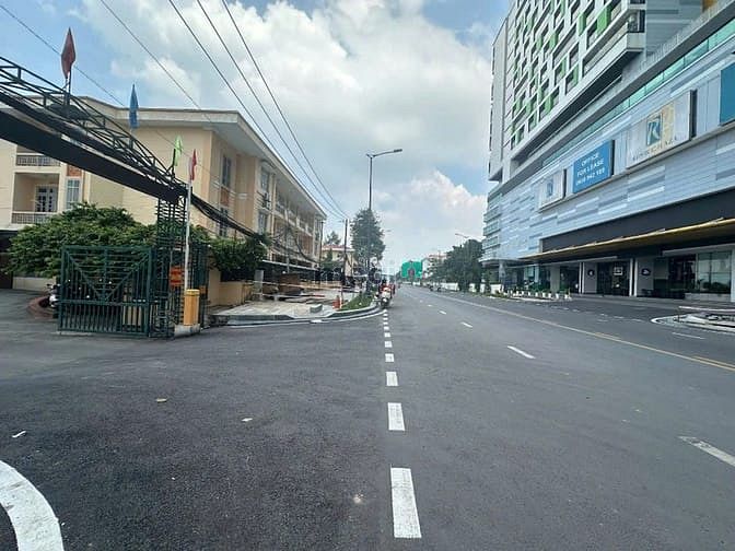 Hình ảnh RẺ 150tr! Cho thuê MT Đ. Cộng Hòa, Q. TB – Ngang LỚN 40m.