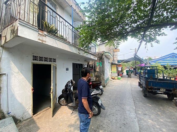 Hình ảnh Cần bán nhà bình tân,ngay chợ bà hom mới
