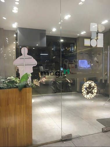 Hình ảnh 50tr! Cho thuê góc 2 MT Đ. Thành Thái, P. 14, Q10 - 4*20m - 4 Tầng