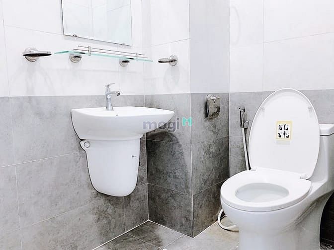 Hình ảnh Mb6623 nạp rút nhanh chóng studio cửa sổ trời, đầy đủ nội thất giáp ĐH Văn Lang, Bùi Viện