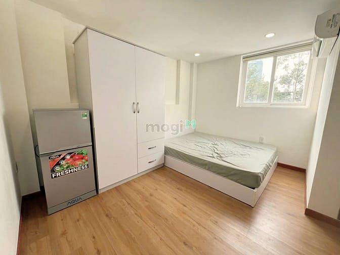 Hình ảnh Mb6623 nạp rút nhanh chóng studio cửa sổ trời, đầy đủ nội thất giáp ĐH Văn Lang, Bùi Viện