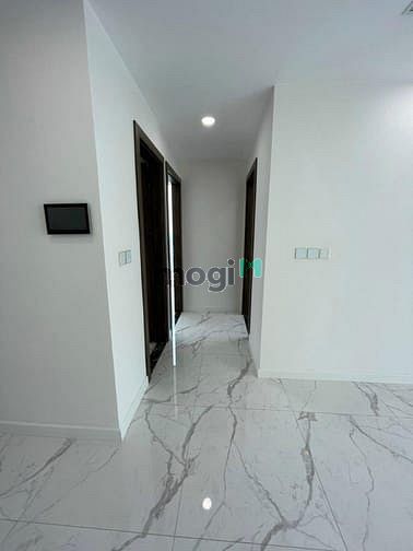 Hình ảnh Sunshine City Cho Thuê Gấp 2PN2WC NTCB 75m2 Chỉ 11 triệu