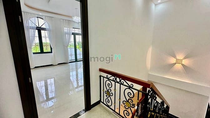 Hình ảnh Mặt Tiền Đường Phạm Thị Kiều, Nhà Mới Xây Trống Chưa Ở