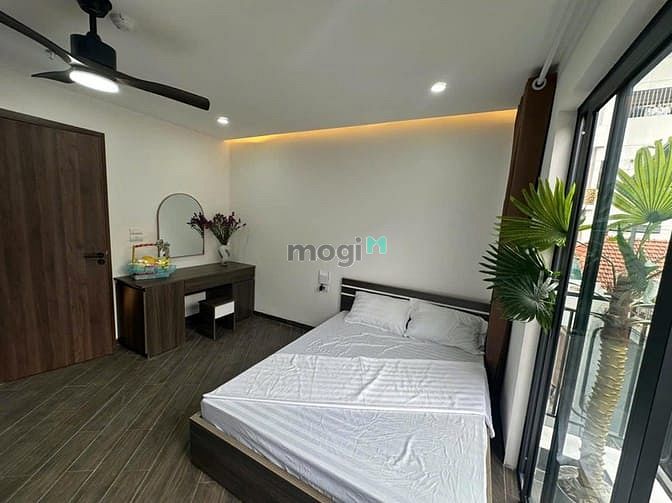 Hình ảnh Cho Thuê Căn Hộ Full Nội Thất Gần Các Trường Đại Học Lớn