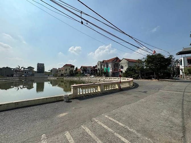 Hình ảnh Siêu đẹp - Sát 2 hồ - đường trước đất 5m - Bán đất Đông Dư, Gia Lâm