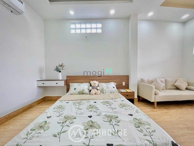 Hình ảnh Cho Thuê CHDV Mới Xây Full NT Có Thang Máy Ngay Lạc Long Quân Quận Tân