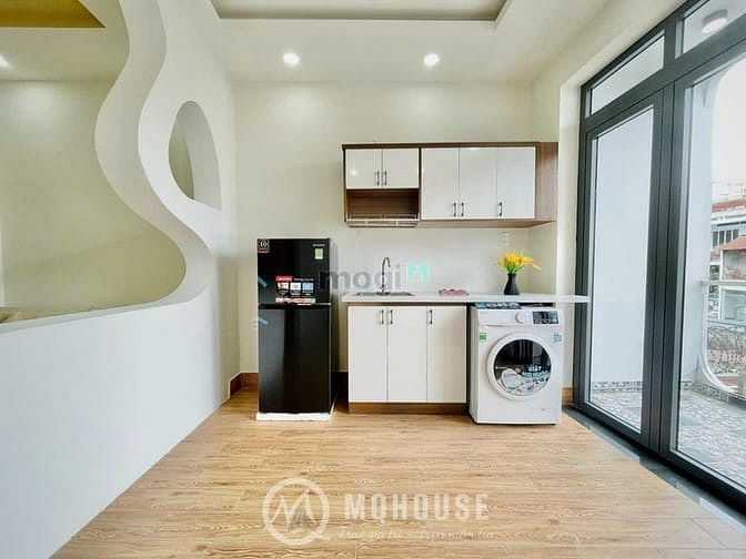 Hình ảnh Cho Thuê CHDV Mới Xây Full NT Có Thang Máy Ngay Lạc Long Quân Quận Tân