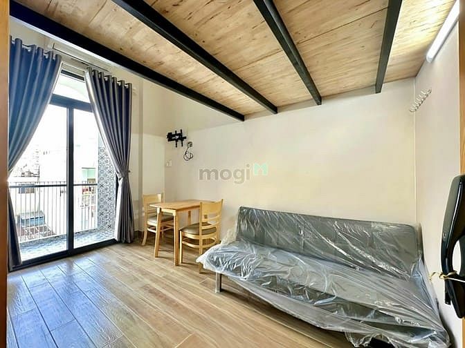 Hình ảnh Căn Hộ Duplex Ban Công Tách Bếp Full NT Có Thang Máy Gần Chợ Bà Chiểu