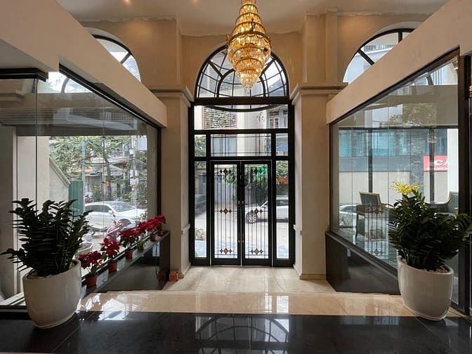 Hình ảnh Tòa khách sạn 5 sao Trung tâm Ba Đình 260m2 x9 tầng, MT 16m, 33 phòng,